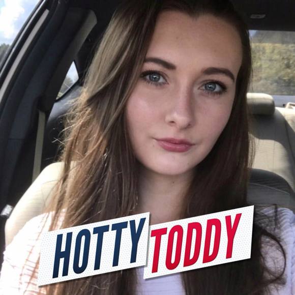 Meet your Posher, Aubree - Picture 1 of 1