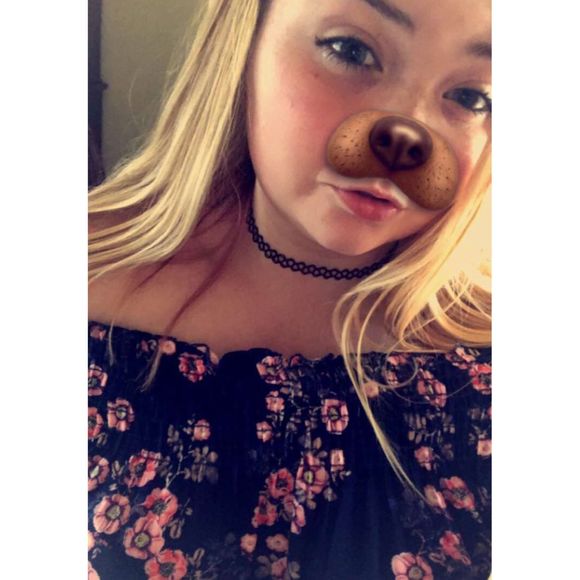 Meet your Posher, Katie - Picture 1 of 1