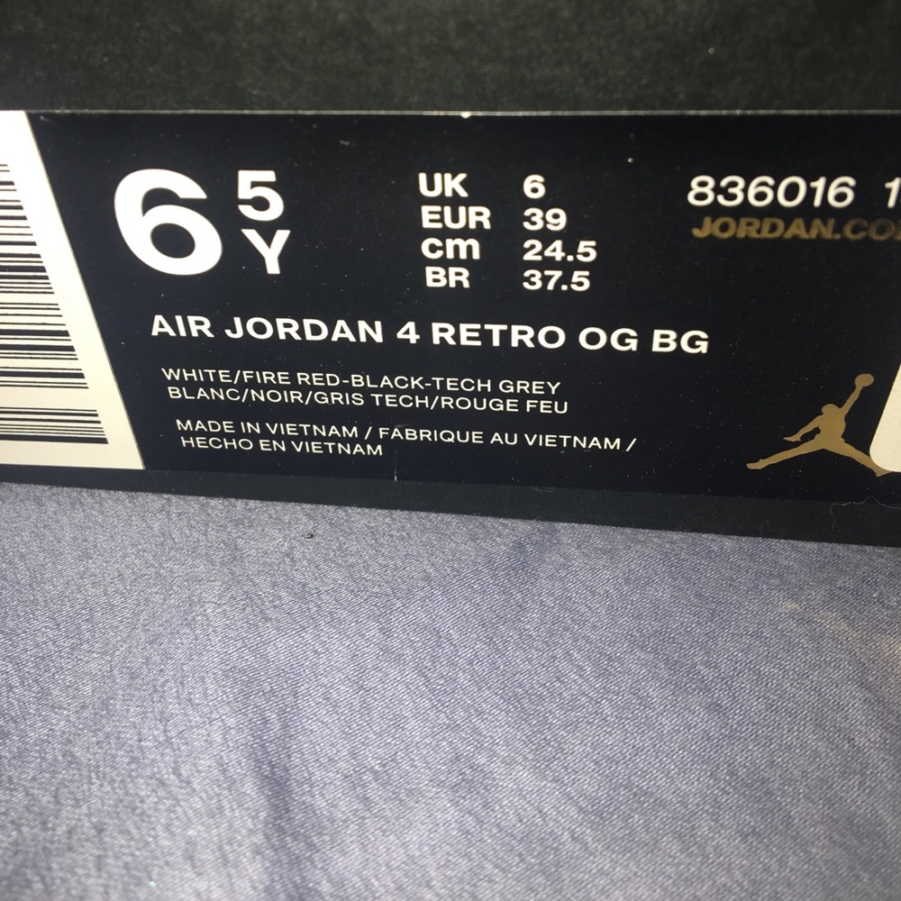 Jordan 4s - Picture 2 of 7