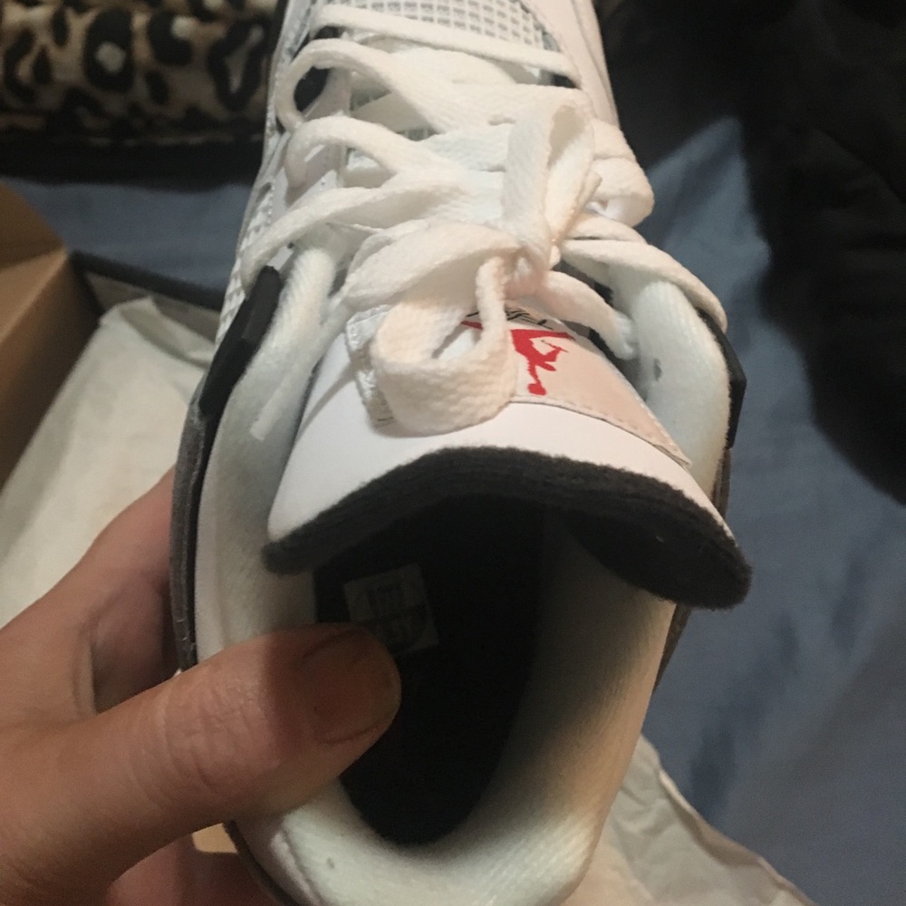 Jordan 4s - Picture 3 of 7