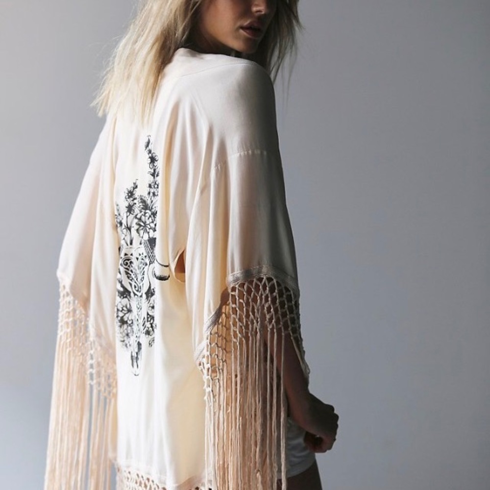 Spell Designs Sold Out Kimono - Picture 2 of 7