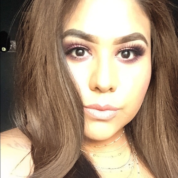 Meet your Posher, Maritza - Picture 1 of 1