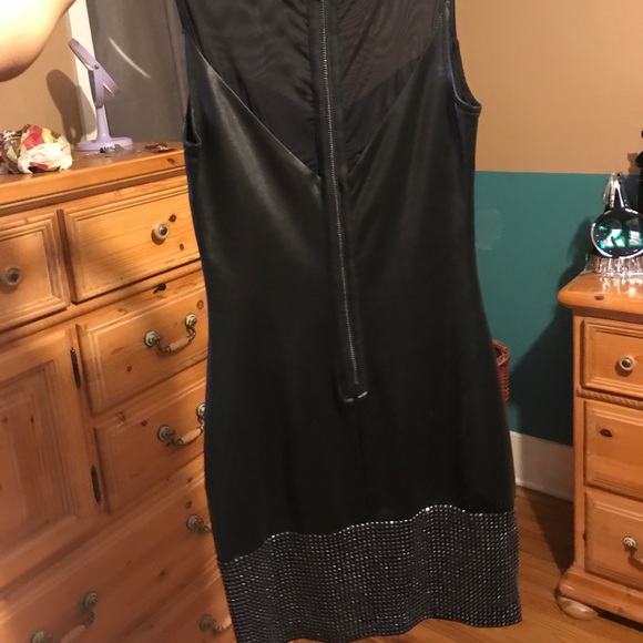 Dress - Picture 4 of 4