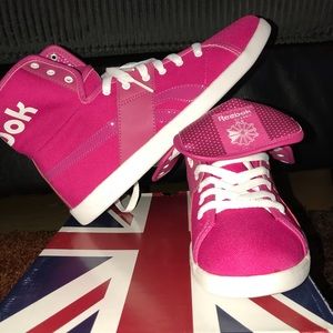 Womens Reebok sneaker