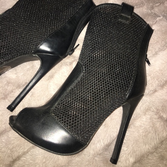 Mesh booties - Picture 3 of 3