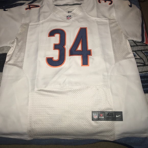 Walter Payton - Picture 1 of 2