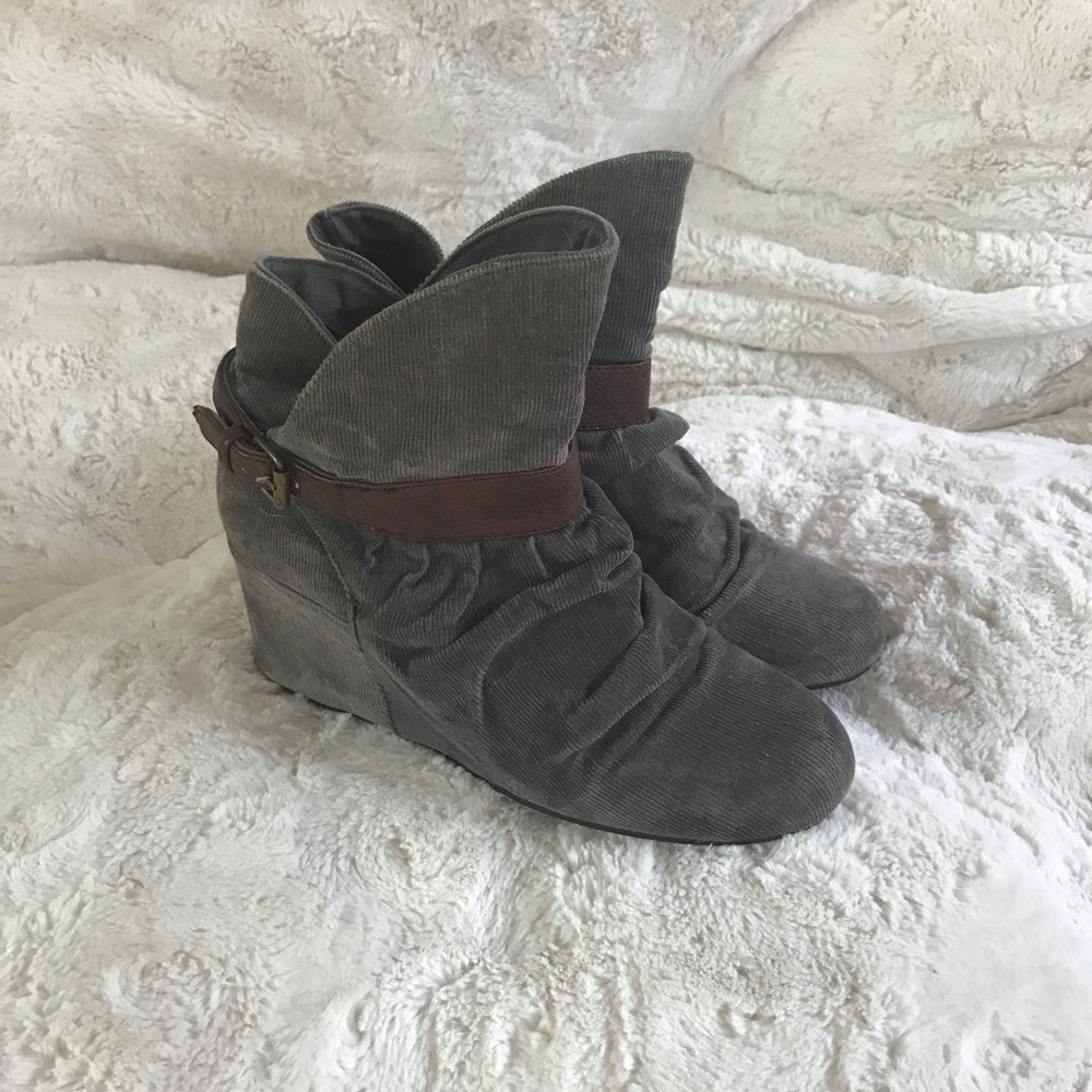 Aldo wedge booties