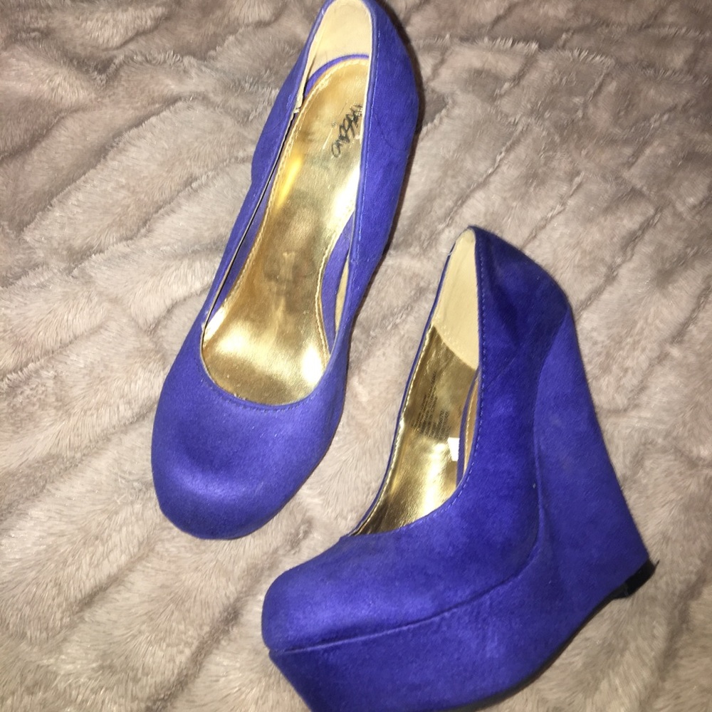 Suede wedges