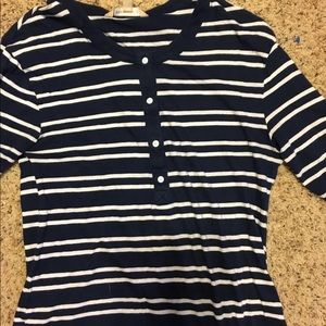 Banana Republic Tops - Banana Republic shirt size xs Banana Republic Tops - Banana Republic shirt size xs