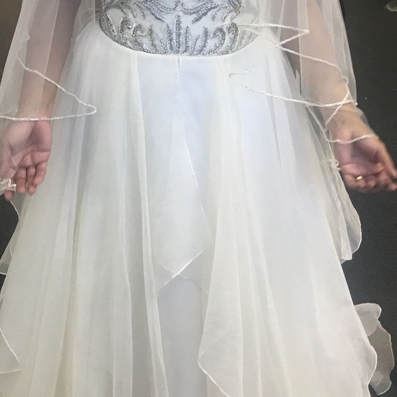 Watters Wedding Gown Daniela 6072B - Picture 3 of 7