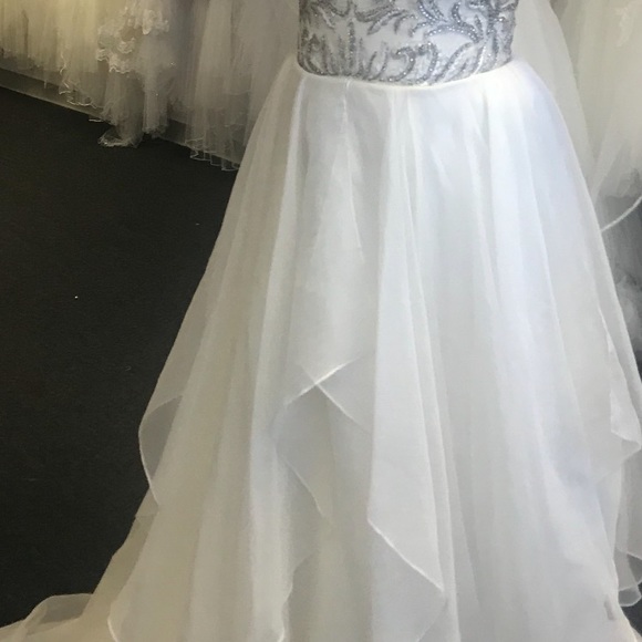 Watters Wedding Gown Daniela 6072B - Picture 4 of 7