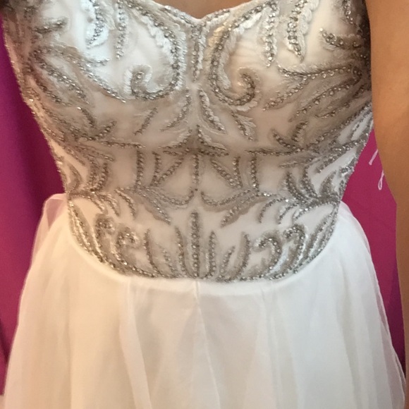 Watters Wedding Gown Daniela 6072B - Picture 5 of 7