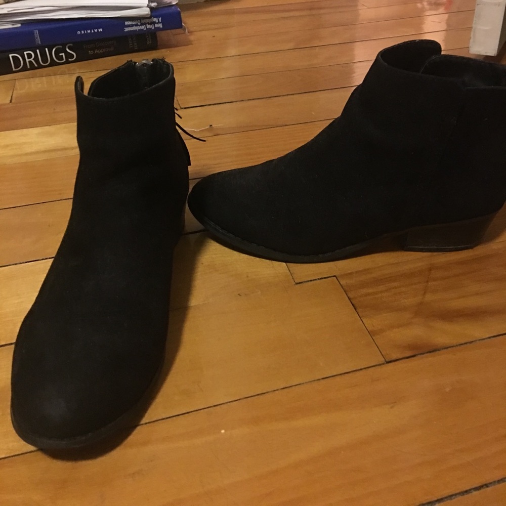 Black ankle boogie