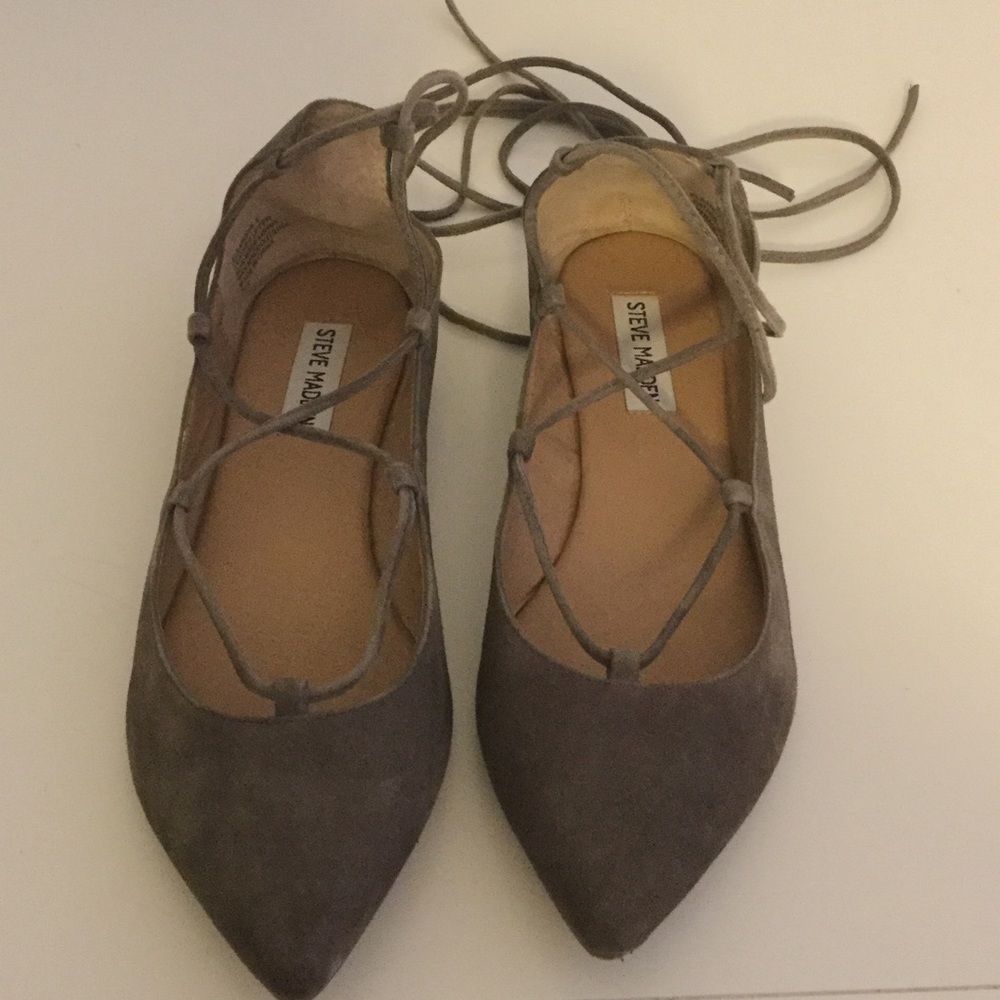 Steve Madden lace up flats