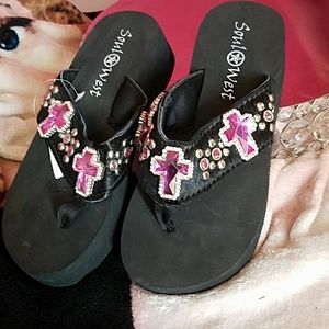 New Wedge Pink Crosses Flip flops