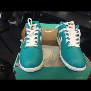Nike x Supreme SBs never worn new in box fresh!!!
