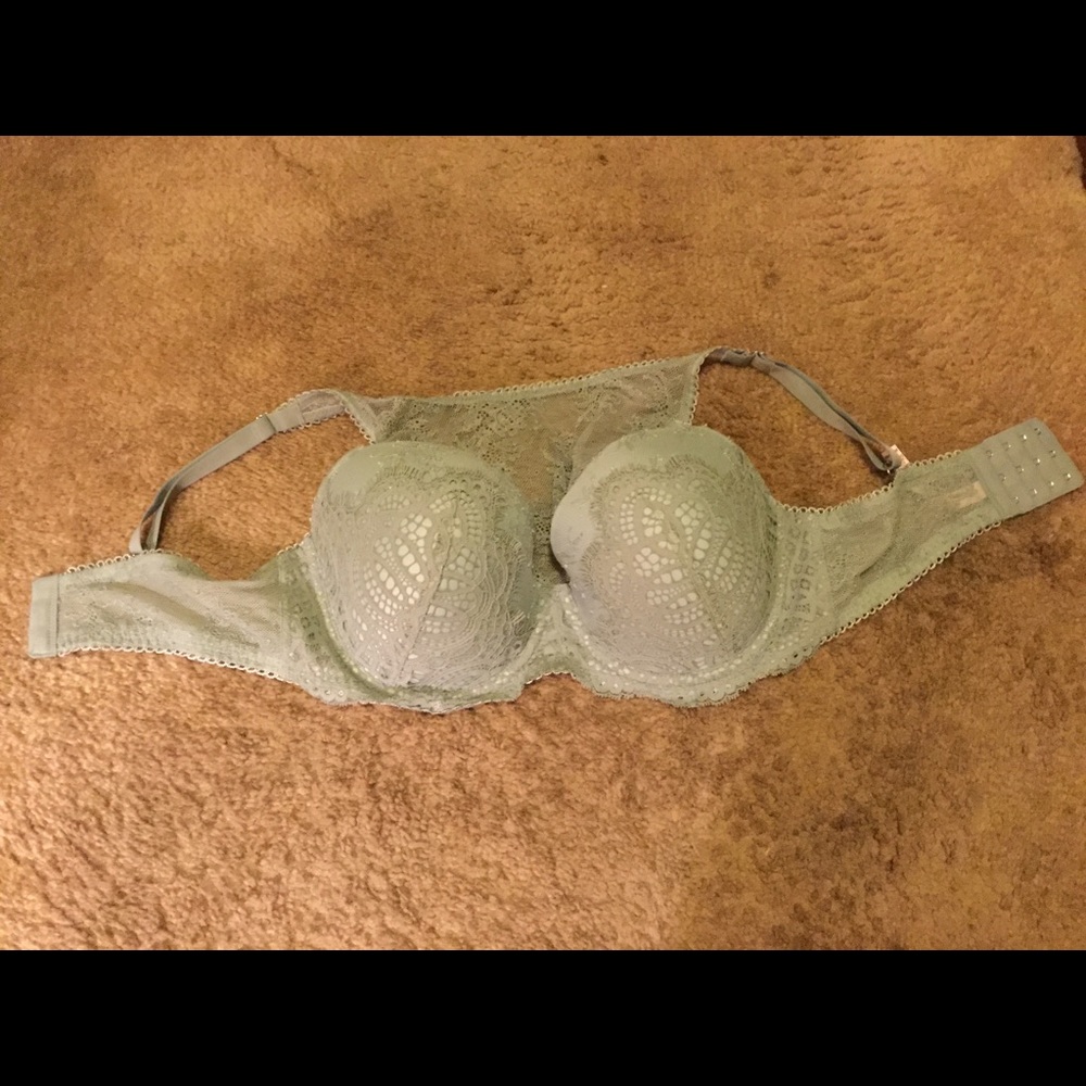 NWTS Victoria's Secret Bra.