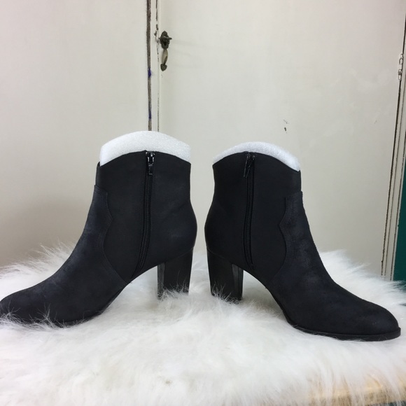 NWT Embellished Gray Bootie - Picture 2 of 8