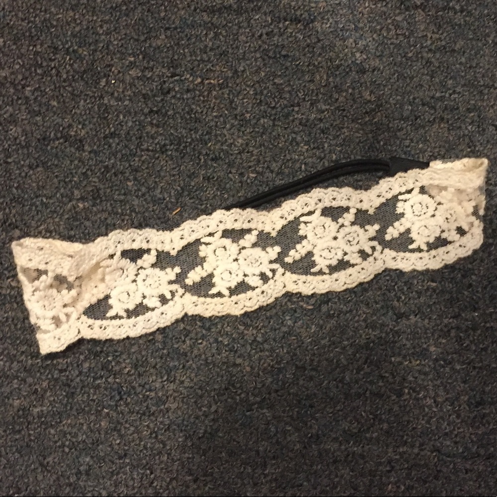 Forever 21 Ivory Lace Headband