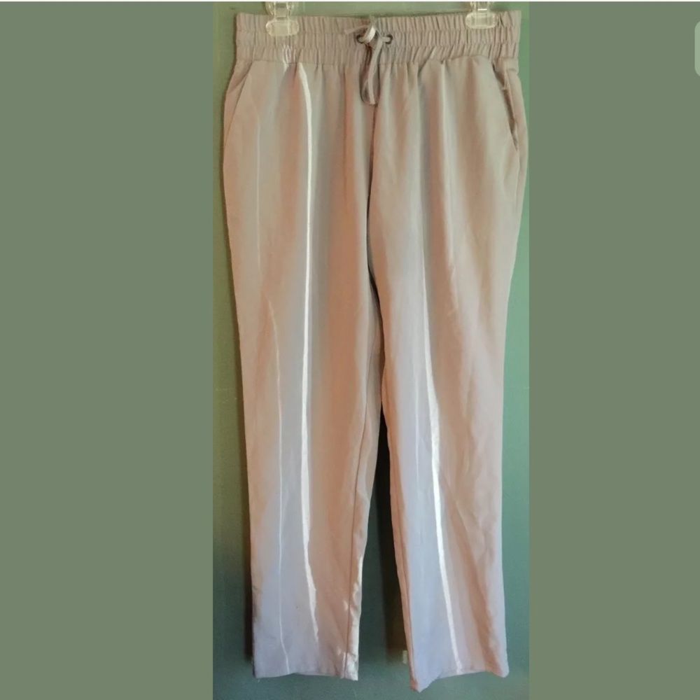 NEW Apt.9 Soft Ankle Pants.