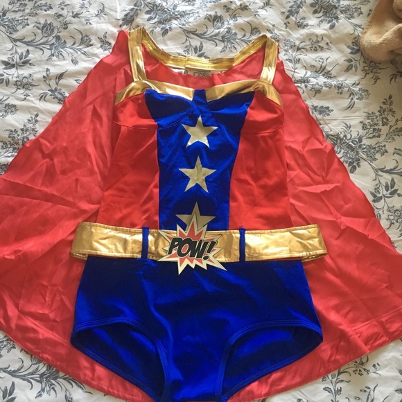 Cute woman's costume. - Picture 2 of 5