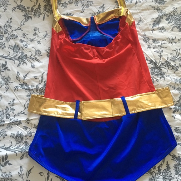 Cute woman's costume. - Picture 5 of 5