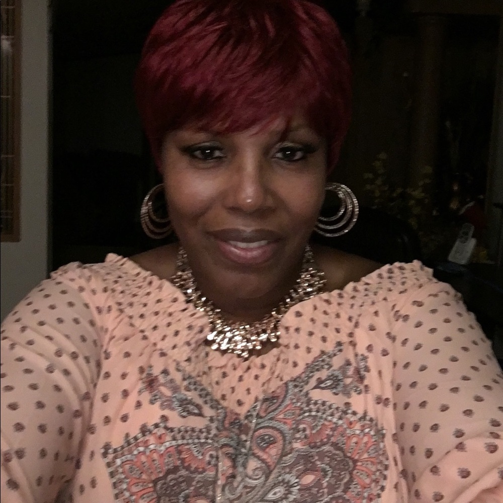 Meet your Posher, Lakay