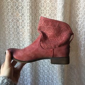 Roxy ankle boots