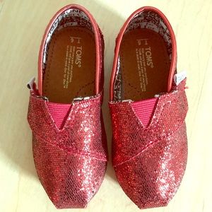 New glitter red toddler Toms - sz 6
