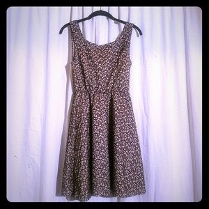 ***LIVE TO BE SPOILED BLACK & BEIGE LACY DRESS***