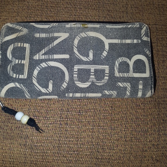 Billabong Distressed Wallet - Picture 2 of 3