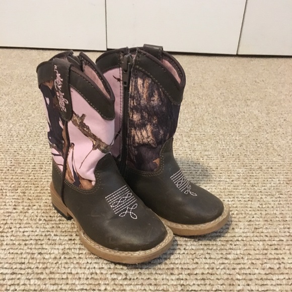 camouflage western boots