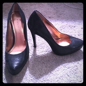 BCBG Generation Black Patent pumps. Worn once!