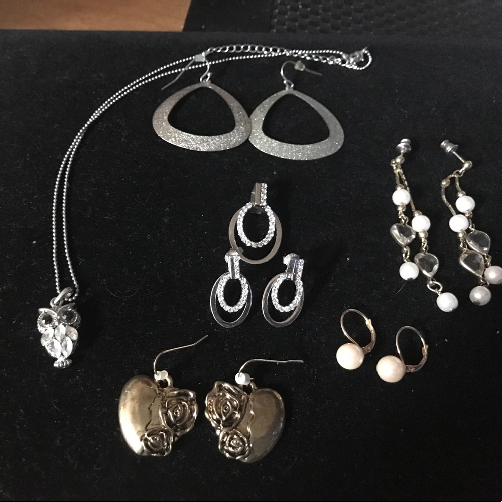 Owl necklace, matching pendant & earrings,  4 pair