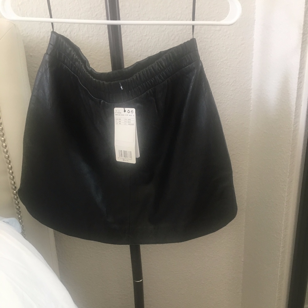 Mango black leather mini skirt XS