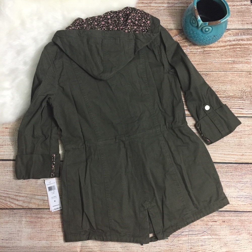 🆕 bcbg • khaki hooded floral jacket - Picture 8 of 8