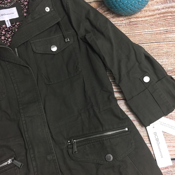 🆕 bcbg • khaki hooded floral jacket - Picture 2 of 8