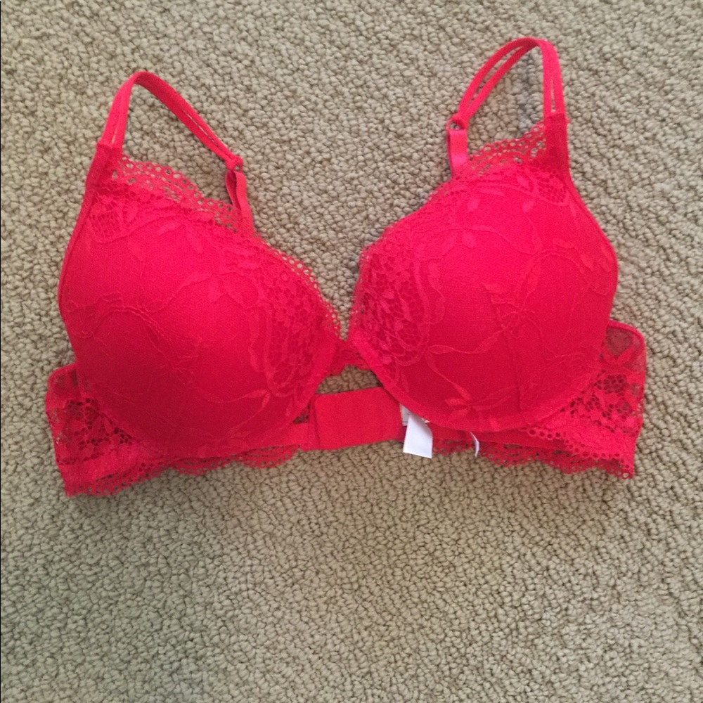 Red lace bra