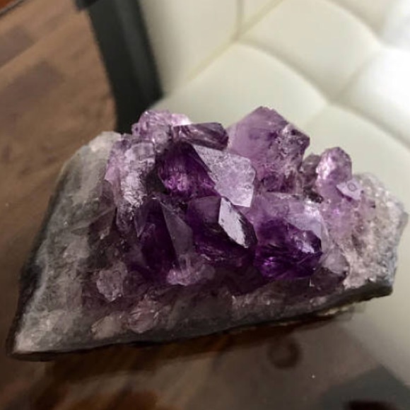 *SOLD* LARGE BANDED AMETHYST GEODE - Picture 3 of 5