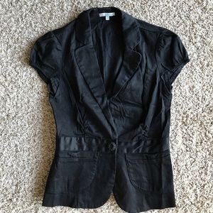 Short sleeve blazer/outerwear (size s)