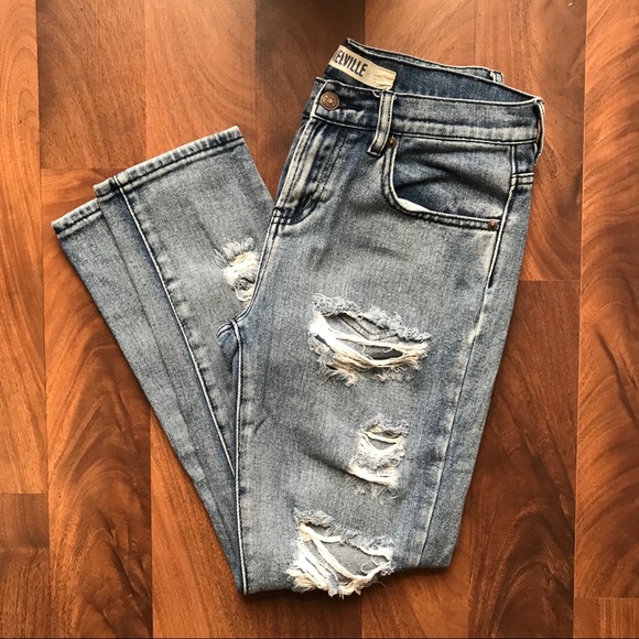 Brandy Melville Denim - Brandy Melville Boyfriend Jeans