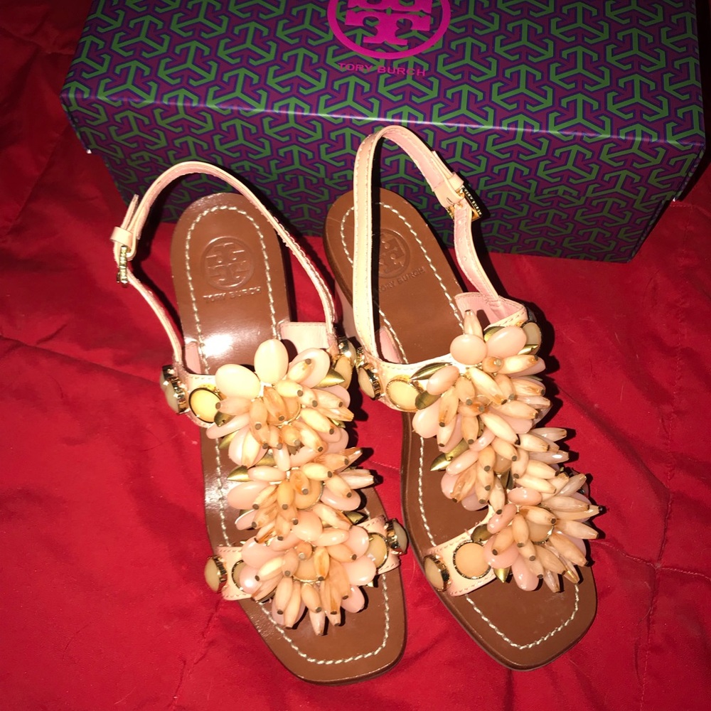 Tory Burch floral/Beaded sandals peach/cream 6.5