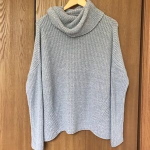 LOU AND GREY BLUE TURTLENECK