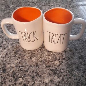 Trick or treat rae Dunn mugs
