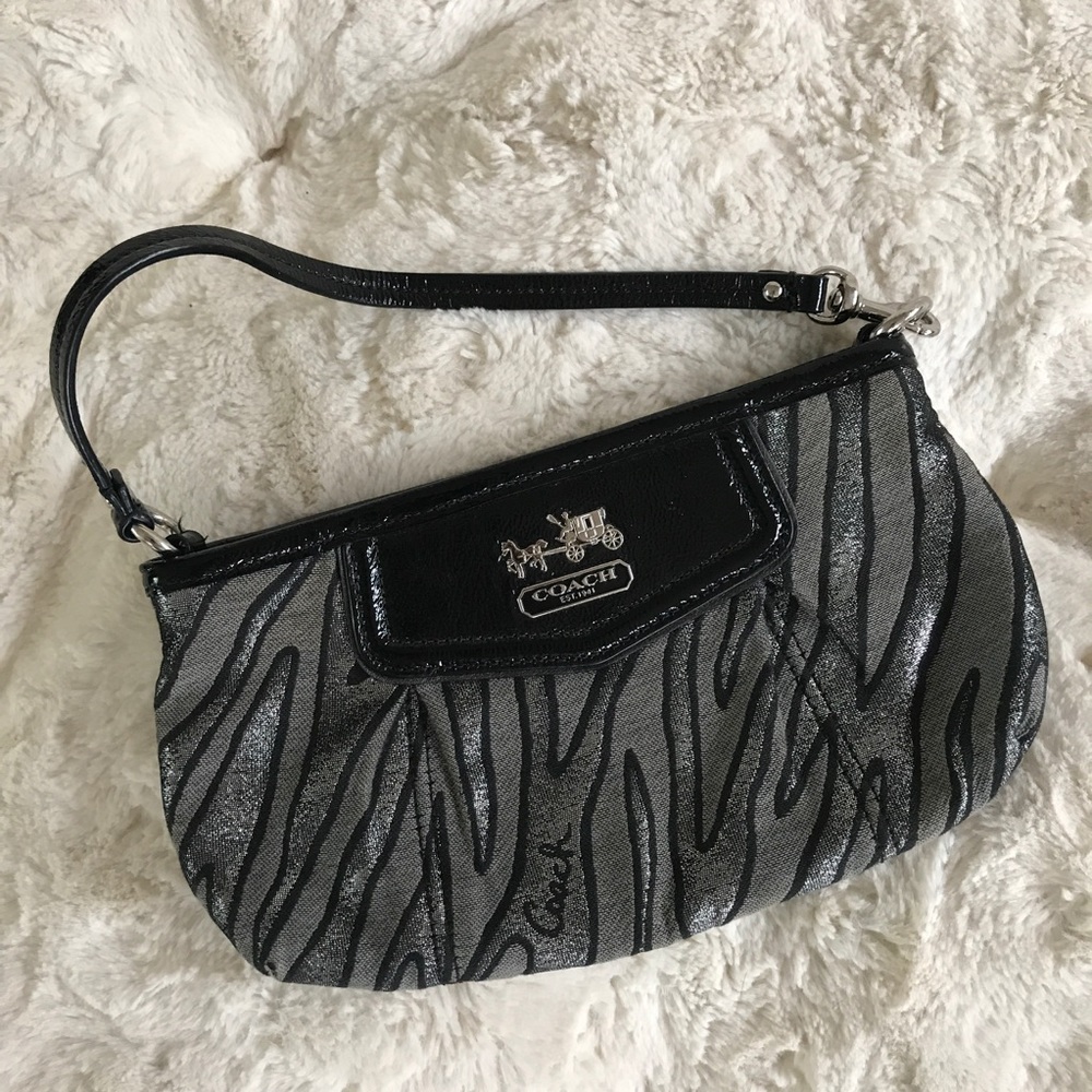 Coach clutch/wristlet