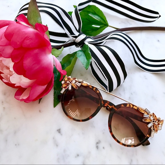 Jeweled Cat Eye Sunglasses - Picture 2 of 6