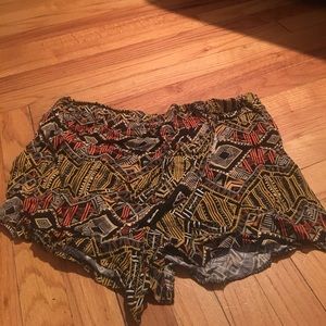 Women’s tribal skort size L