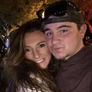 Meet your Posher, Courtney