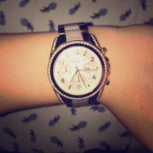 ‼️Rose Gold Michael Kors watch on SALE‼️