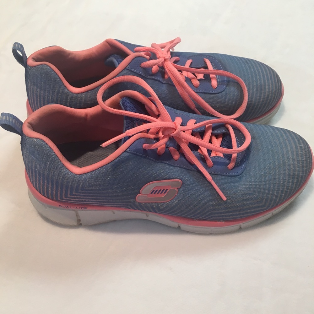 Skechers sneakers women's size 8